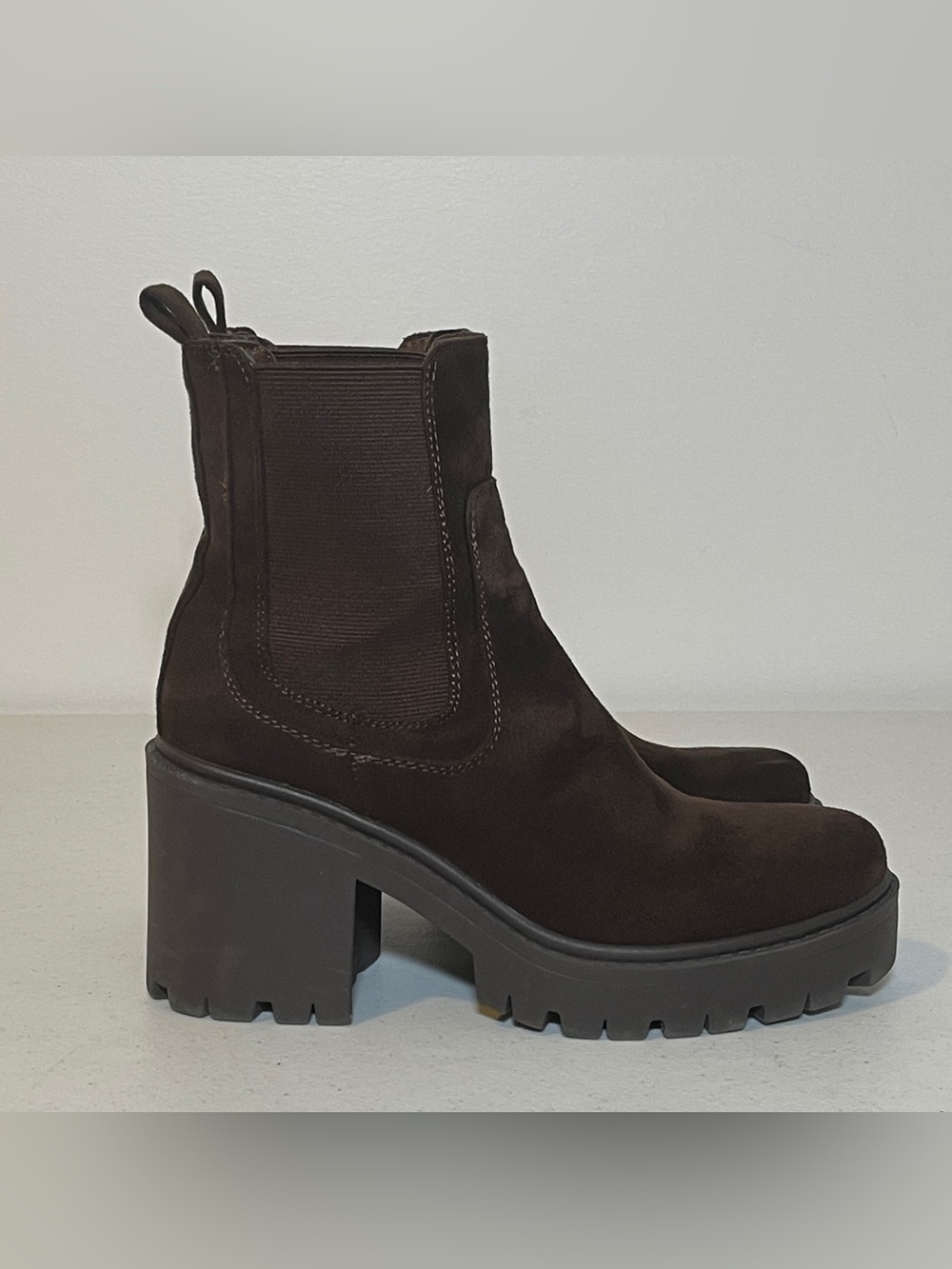 Joe Fresh Women's Chunky Chelsea Boot in Dark Brown - Picture 3 of 6